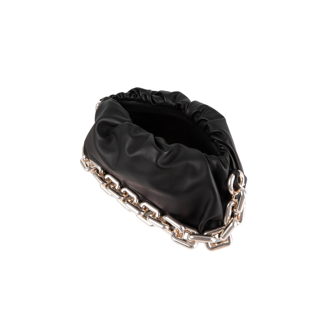 BOTTEGA VENETA CHAIN POUCH BAG (BLACK)